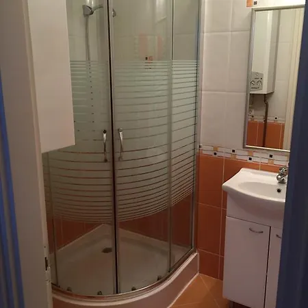 شقة Fanni Apartman